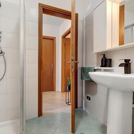 Leon Apartment Tremosine
